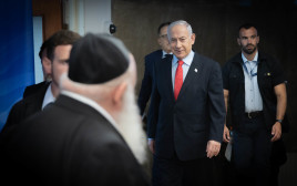 יצחק גולדקנופף, בנימין נתניהו (צילום: חיים גולדברג, פלאש 90)