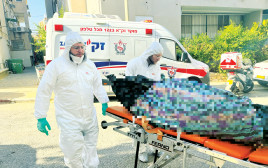 צוות זק"א בפינוי גופה (צילום: זק"א)